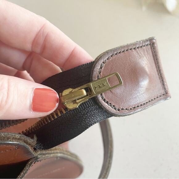 Sadaski or Saclahi Leather Brown Envelope Messenger Purse Crossbody Satchel Bag - Picture 9 of 9